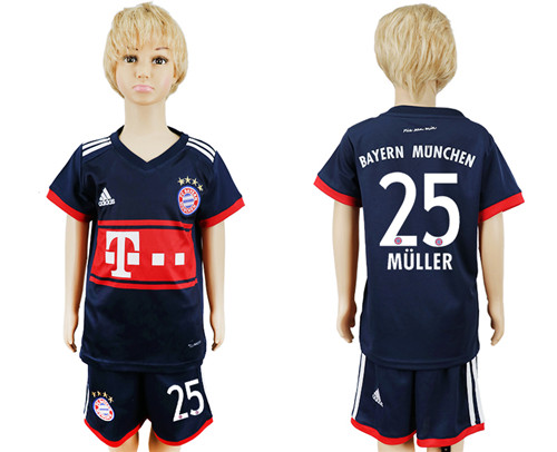 2017 18 Bayern Munich 25 MULLER Away Youth Soccer Jersey