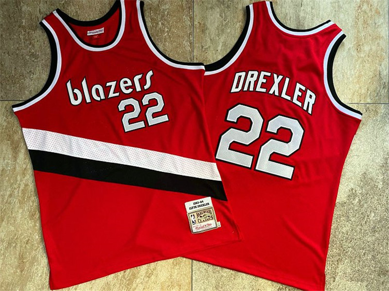 Blazers 22 Clyde Drexler Red 1983 84 Hardwood Classics Swingman Jersey