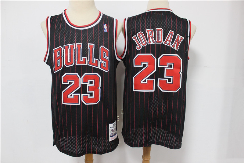 Bulls 23 Michael Jordan White 1995 96 Hardwood Classics Jersey
