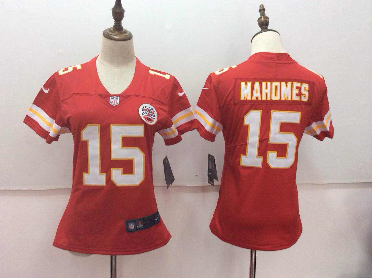  Chiefs 15 Patrick Mahomes Red Women Vapor Untouchable Player Limited Jersey